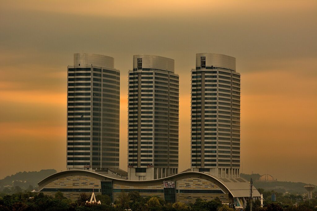 First_Mega_Mall_of_Islamabad_-_Centaurus