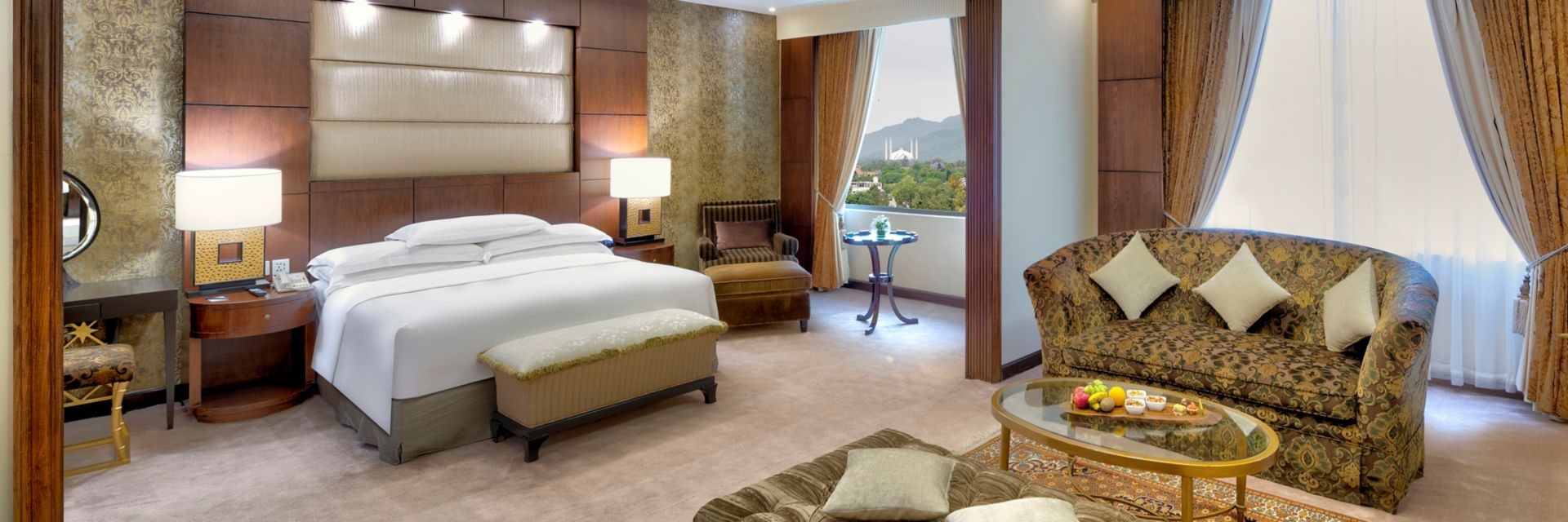 mc-isbpk-presidential-suite-41253_Pano-Hor