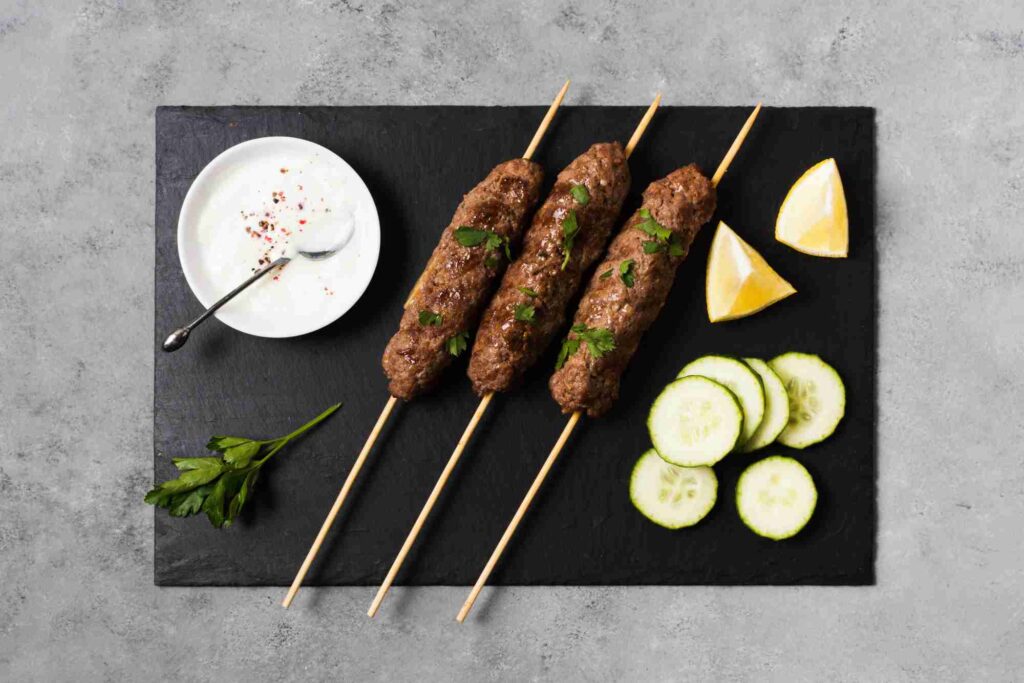 delicious-arabic-fast-food-skewers-slices-cucumber-1